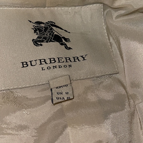 Burberry Blazer - Picture 6 of 6
